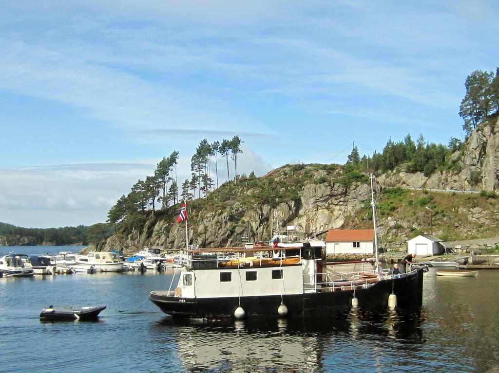 Апарт отель Tysnes Sjo Og Fritid Uggdal Экстерьер фото