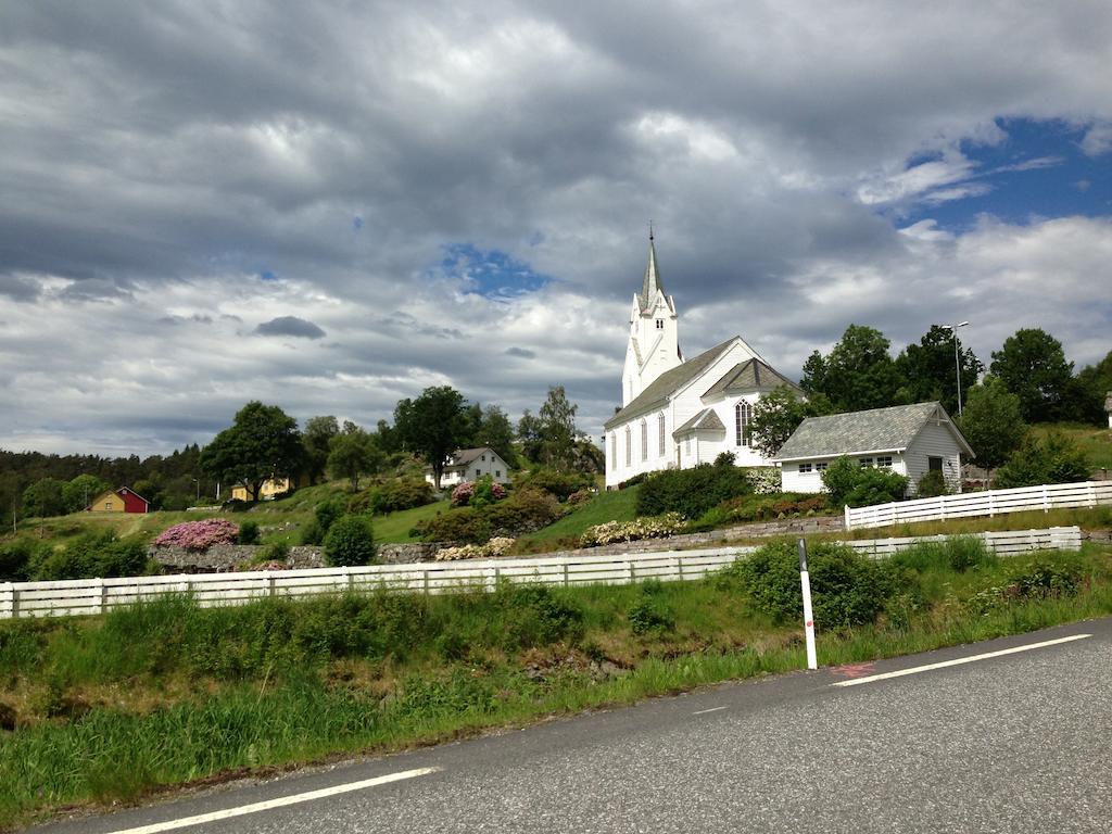 Апарт отель Tysnes Sjo Og Fritid Uggdal Экстерьер фото
